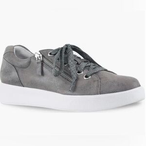 New Munro Tilly Sneaker size 8W